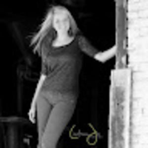 Meet your Posher, Hayley